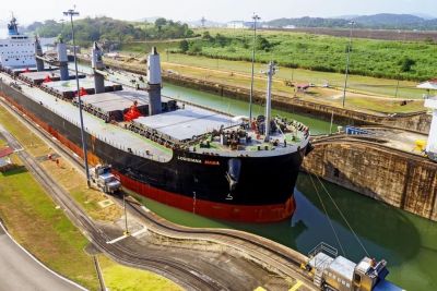 赫伯罗特：航运面临压力，某些航次或取消